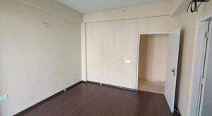 Room in 3 BHK Apartment at Paras Dews, Sector 106 – for Sale