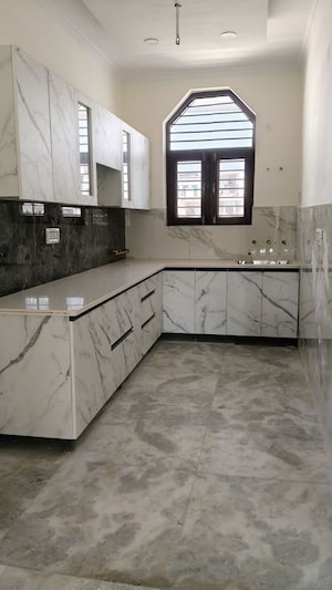 Kitchen in 3 BHK Builder Floor at Spring Field, Sector 31 – for Sale