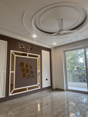 Building Lobby in 3 BHK Builder Floor at Godrej Retreat, Sector 83 – for Rent
