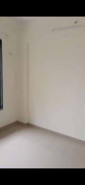 Room in 1 BHK Apartment at Green Square, Kasarvadavali – for Rent