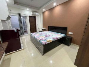 Bedroom in 1 RK Builder Floor at Krishna Homes Gurgaon, Sector 14 – for Rent
