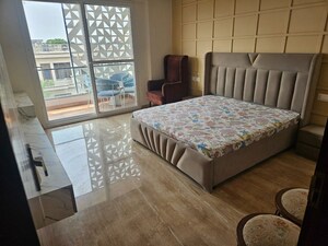 Bedroom in 3 BHK Builder Floor at Sector 10 – for Rent