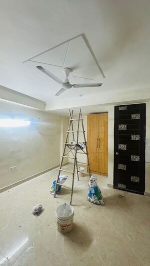Room in 2 BHK Builder Floor at Neb Sarai – for Rent
