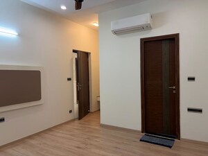 Room in 3 BHK Apartment at Sumadhura The Olympus, Financial District – for Rent