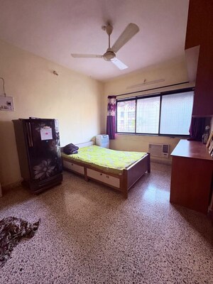 Room in 2.5 BHK Apartment at Siddhivinayak Tower Runwal Nagar, Kolbad – for Sale