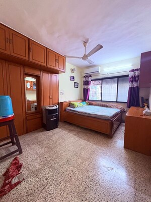 Room in 2.5 BHK Apartment at Siddhivinayak Tower Runwal Nagar, Kolbad – for Sale