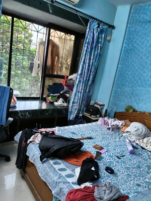 Room in 1.5 BHK Apartment at Dahisar West – for Rent