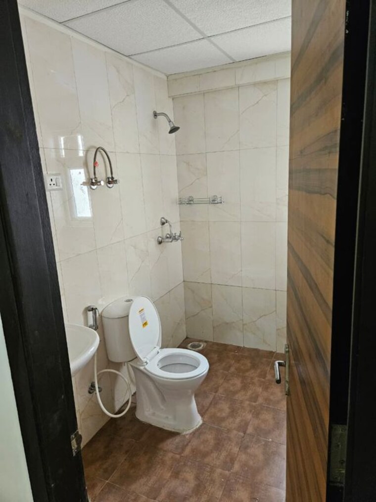 Bathroom, samridhi-luxuriya-avenue 3 Bedroom 1625 Sq.Ft. Apartment In Sector 150 Noida 10765991