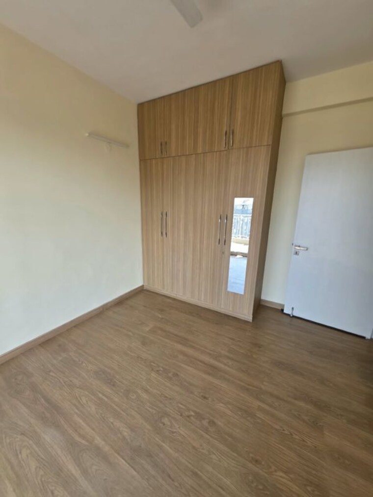 Room, emaar-palm-gardens 3.5 Bedroom 1920 Sq.Ft. Apartment In Sector 83 Gurgaon 10766002