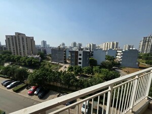 3.5 BHK Apartment For Sale in Emaar Palm Gardens, Sector 83