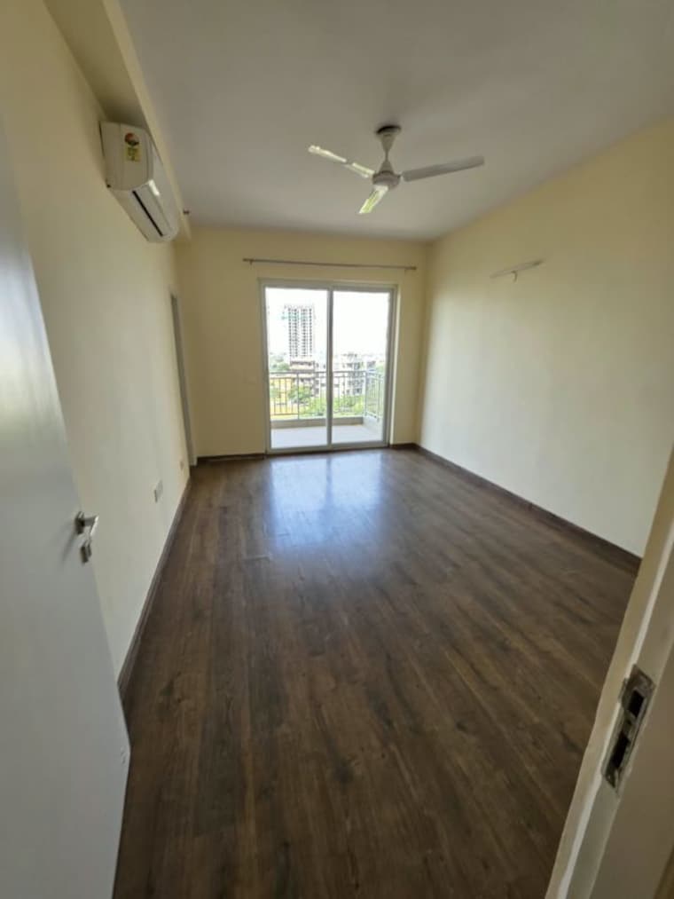 Room, emaar-palm-gardens 3.5 Bedroom 1920 Sq.Ft. Apartment In Sector 83 Gurgaon 10766002