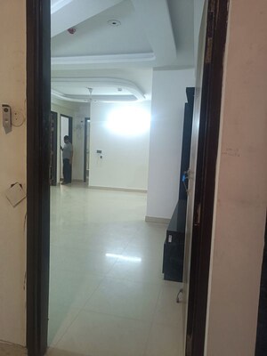 Room in 3 BHK Apartment at Samridhi Luxuriya Avenue, Sector 150 – for Rent