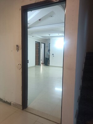 Building Lobby in 3 BHK Apartment at Samridhi Luxuriya Avenue, Sector 150 – for Rent