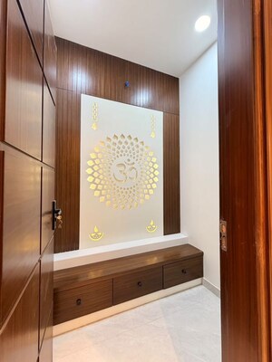 Bedroom in 6 BHK Villa at Vaishali Nagar – for Sale