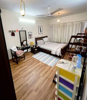 Bedroom in 2 BHK Apartment at Aparna  Juhu, Juhu – for Rent