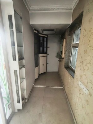 Building Lobby in 2 BHK Apartment at Hiranandani Meadows, Manpada – for Rent