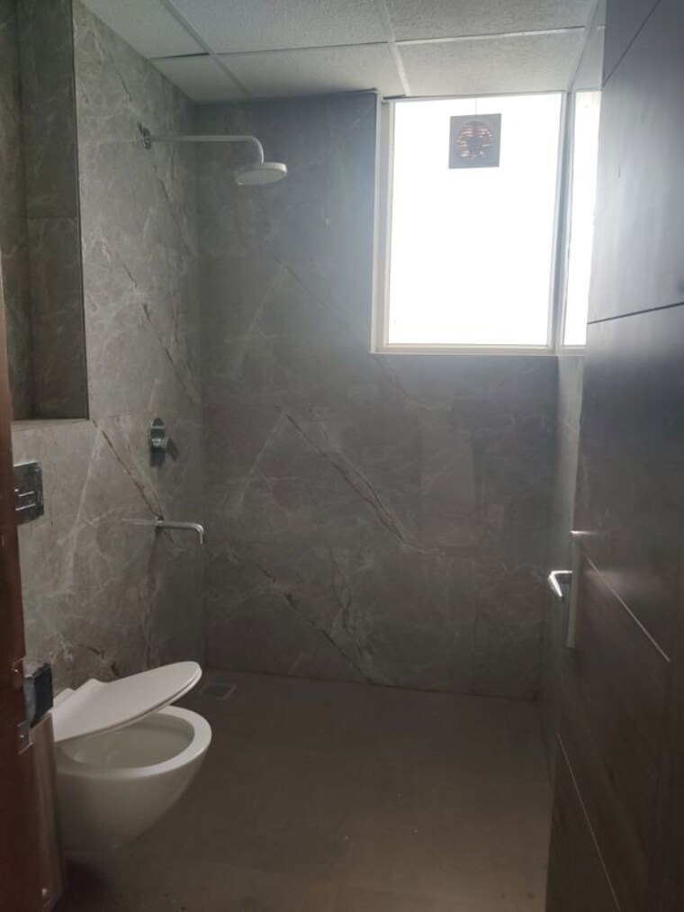 Bathroom, skyline-elevate 3 Bedroom 1700 Sq.Ft. Apartment In Ramgarh Bhudda Zirakpur 10766032