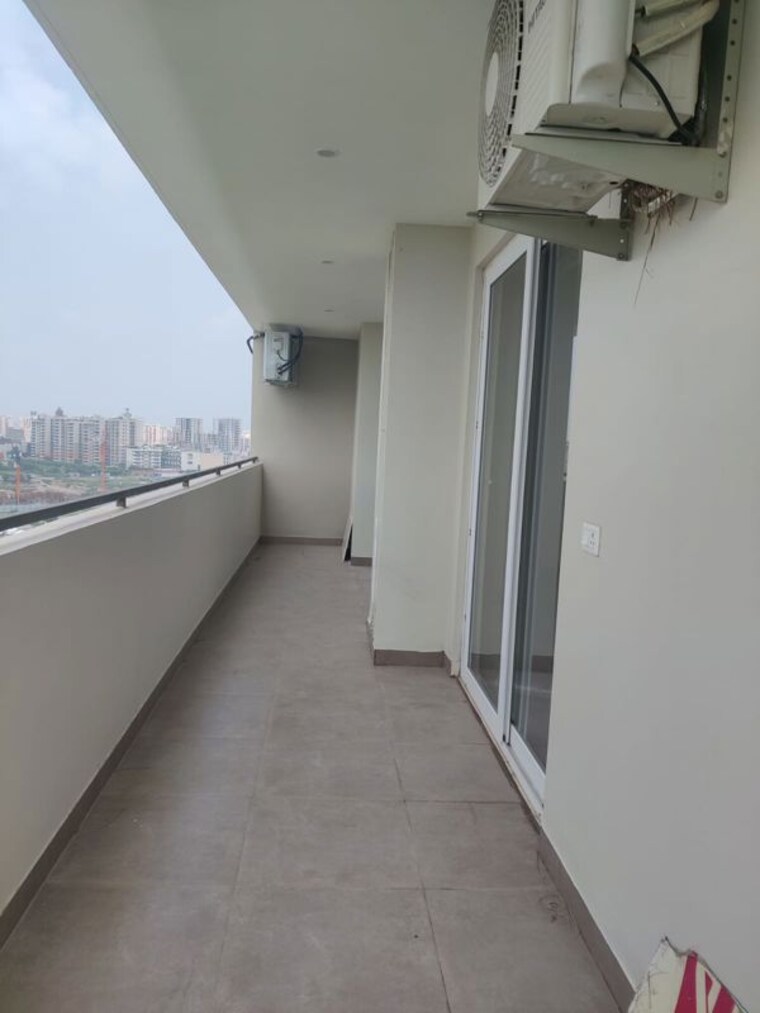 Balcony, skyline-elevate 3 Bedroom 1700 Sq.Ft. Apartment In Ramgarh Bhudda Zirakpur 10766032