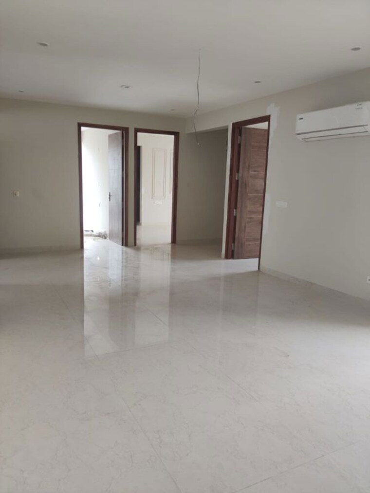 Lobby, skyline-elevate 3 Bedroom 1700 Sq.Ft. Apartment In Ramgarh Bhudda Zirakpur 10766032