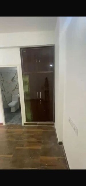 Room in 2 BHK Apartment at Migsun Vilaasa, Eta Ii Greater Noida – for Rent