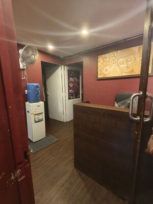 Team Area in  Showroom at AndherI-Kurla Road – for Rent