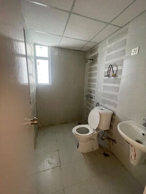 Bathroom in 3 BHK Apartment at Ratan Pearls, Sector 16 Greater Noida – for Sale