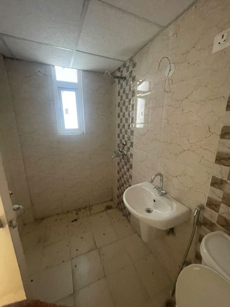 Bathroom, ratan-pearls 3 Bedroom 1874 Sq.Ft. Apartment In Sector 16 Greater Noida Greater Noida 10766056