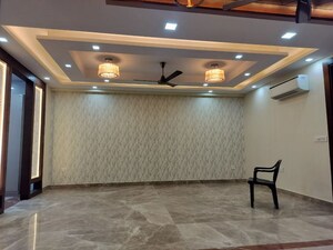 Bedroom in 3 BHK Builder Floor at Sushant Lok I – for Rent