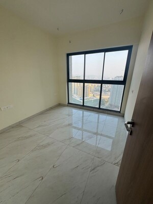 Room in 3 BHK Apartment at Raymond The Address, Pokhran Road No Two – for Rent