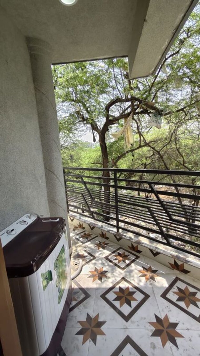 Balcony, chattarpur 1 Bedroom 450 Sq.Ft. Builder Floor In Chattarpur Delhi 10766092