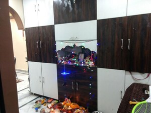 Furnished Amenities in 2 BHK Apartment at Vikas Puri – for Rent