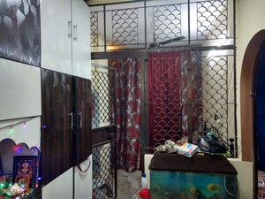 Bedroom in 2 BHK Apartment at Vikas Puri – for Rent