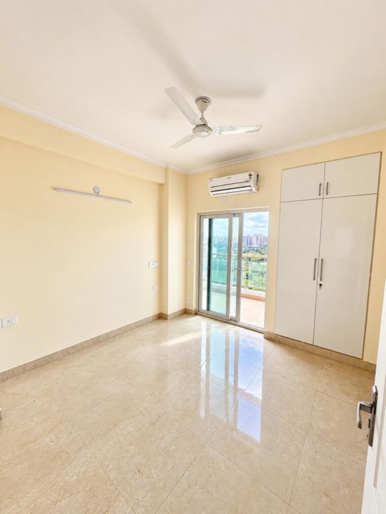Room, shree-vardhman-victoria 3 Bedroom 1950 Sq.Ft. Apartment In Sector 70 Gurgaon 10766122