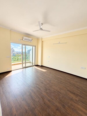 3 BHK Apartment For Rent in Shree Vardhman Victoria, Sector 70