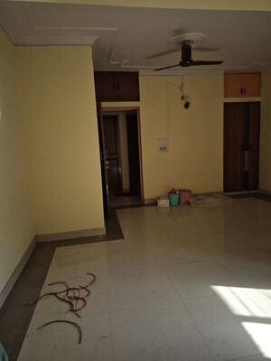 1 RK Apartment For Rent in Mayur Vihar