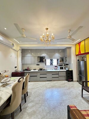 Kitchen/pantry in 4 BHK Independent House at Mahmoorganj – for Sale