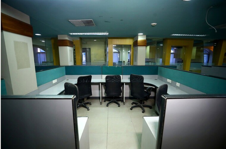 Team Area, rolex-shopping-center Commercial Office Space 3470 Sq.Ft. In Goregaon West Mumbai 10766144