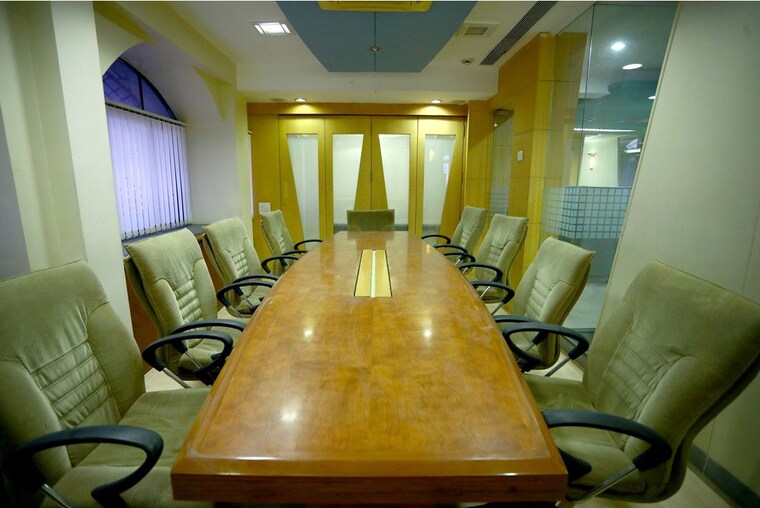 Gym, rolex-shopping-center Commercial Office Space 3470 Sq.Ft. In Goregaon West Mumbai 10766144