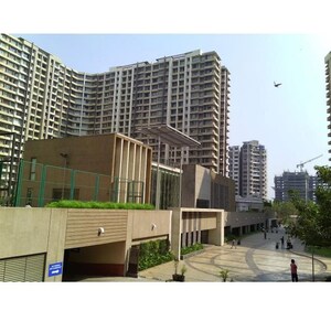 2.5 BHK Apartment – Exterior View View at Kalpataru Aura, Ghatkopar West - for Sale