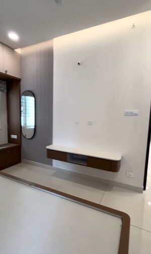 Room in 3 BHK Apartment at Aparna Zenon, Puppalaguda – for Rent