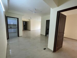Room in 4 BHK Apartment at Logix Blossom County, Sector 137 – for Sale