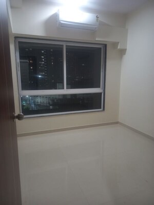 2 BHK Apartment For Rent in Dadar West