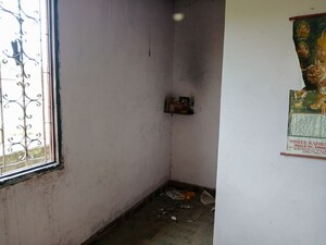 Room in  Independent House at Jhande – for Sale
