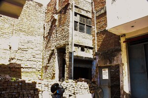  Independent House For Sale in Chauhatna