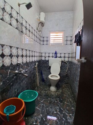 Attached Bathroom in 2 BHK Apartment at Jalahalli – for Rent