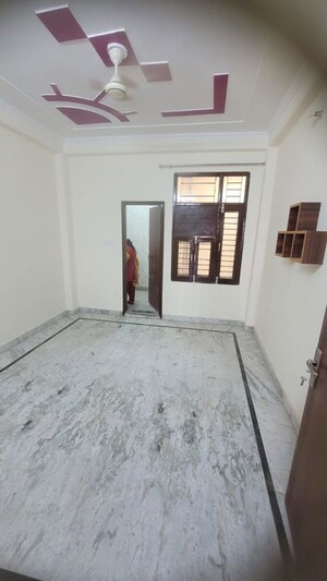 Room in 3 BHK Builder Floor at Shastri Nagar – for Rent