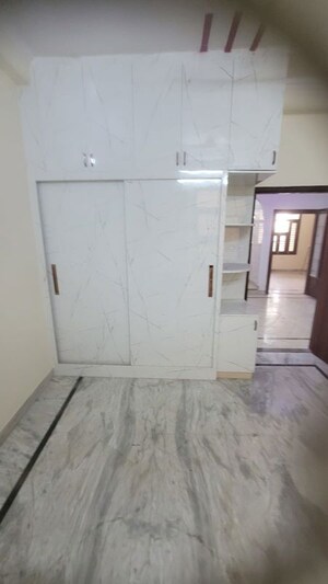 Room in 3 BHK Builder Floor at Shastri Nagar – for Rent