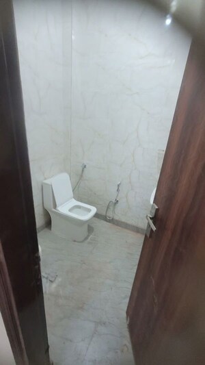 Bathroom in 3 BHK Builder Floor at Shastri Nagar – for Rent