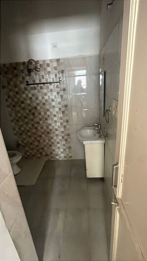 Bathroom in 2 BHK Apartment at Mona Greens, Ghazipur – for Rent