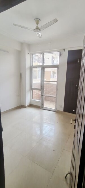 Room in 3 BHK Apartment at JM Aroma, Sector 75 – for Rent